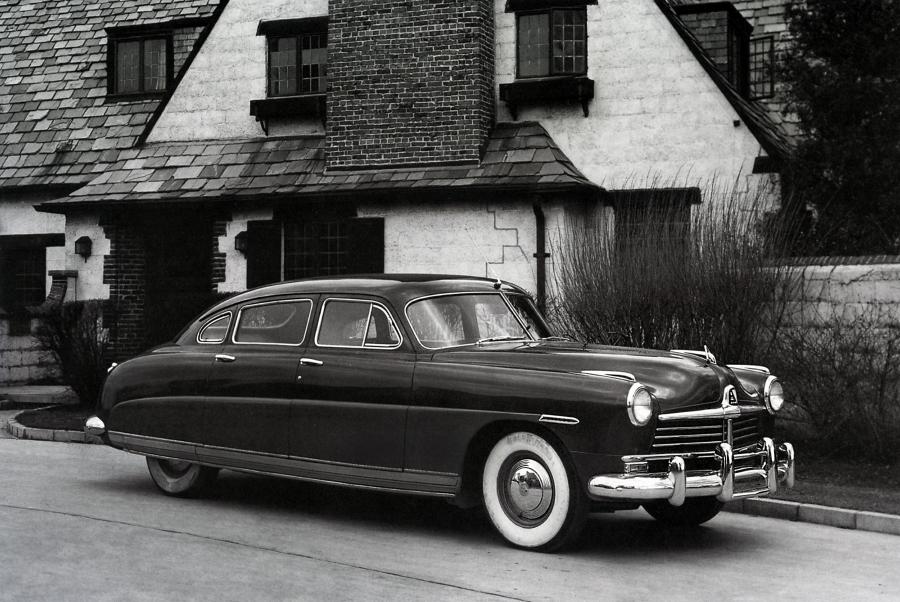  Hudson Commodore Six Sedan (482) 1948 года  (фото 1 из 3)